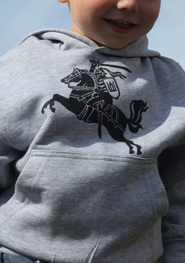 Vaikiškas džemperis su gobtuvu "Vytis" (Unisex, pilkas) - Image 7