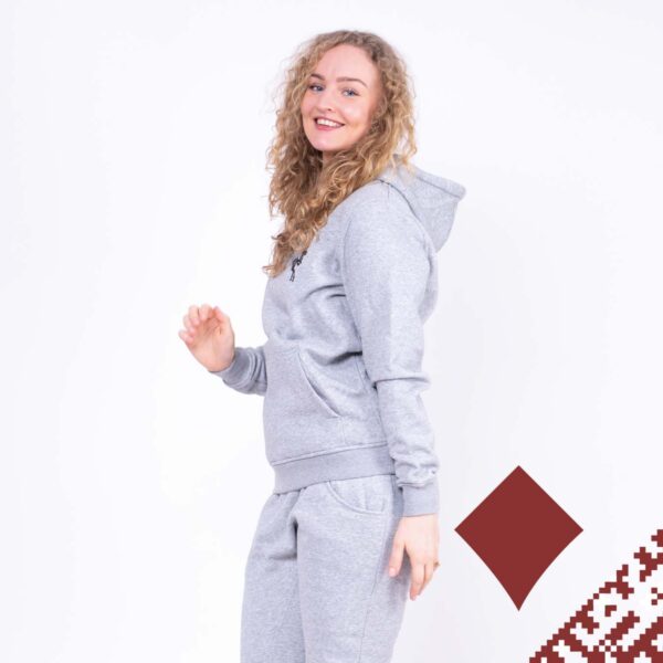 Pilkas sportinis kostiumas "Vytis širdyje" PREMIUM - Image 8