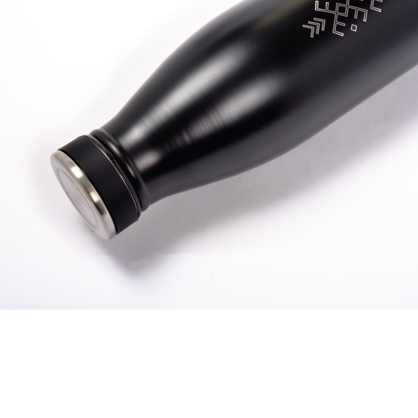 Termo gertuvė (juoda, 750 ml) - Image 7